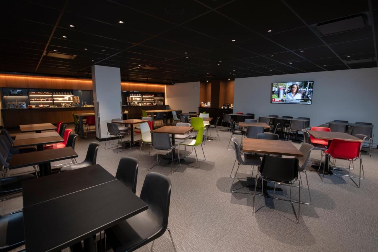 Grand Times Hotel - Aeroport De Quebec Εξωτερικό φωτογραφία
