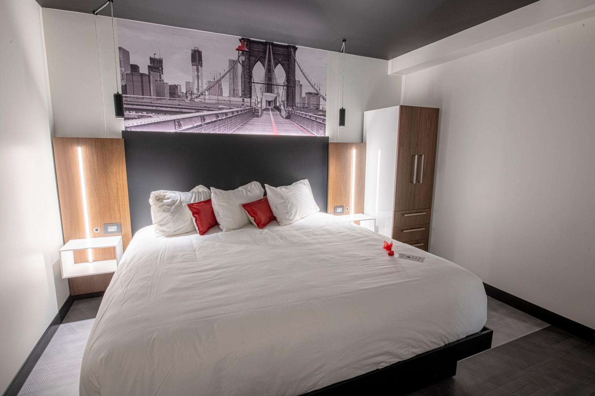 Grand Times Hotel - Aeroport De Quebec Εξωτερικό φωτογραφία