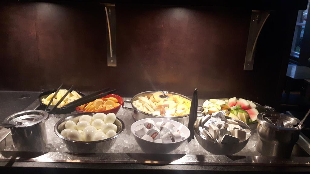 Grand Times Hotel - Aeroport De Quebec Εξωτερικό φωτογραφία