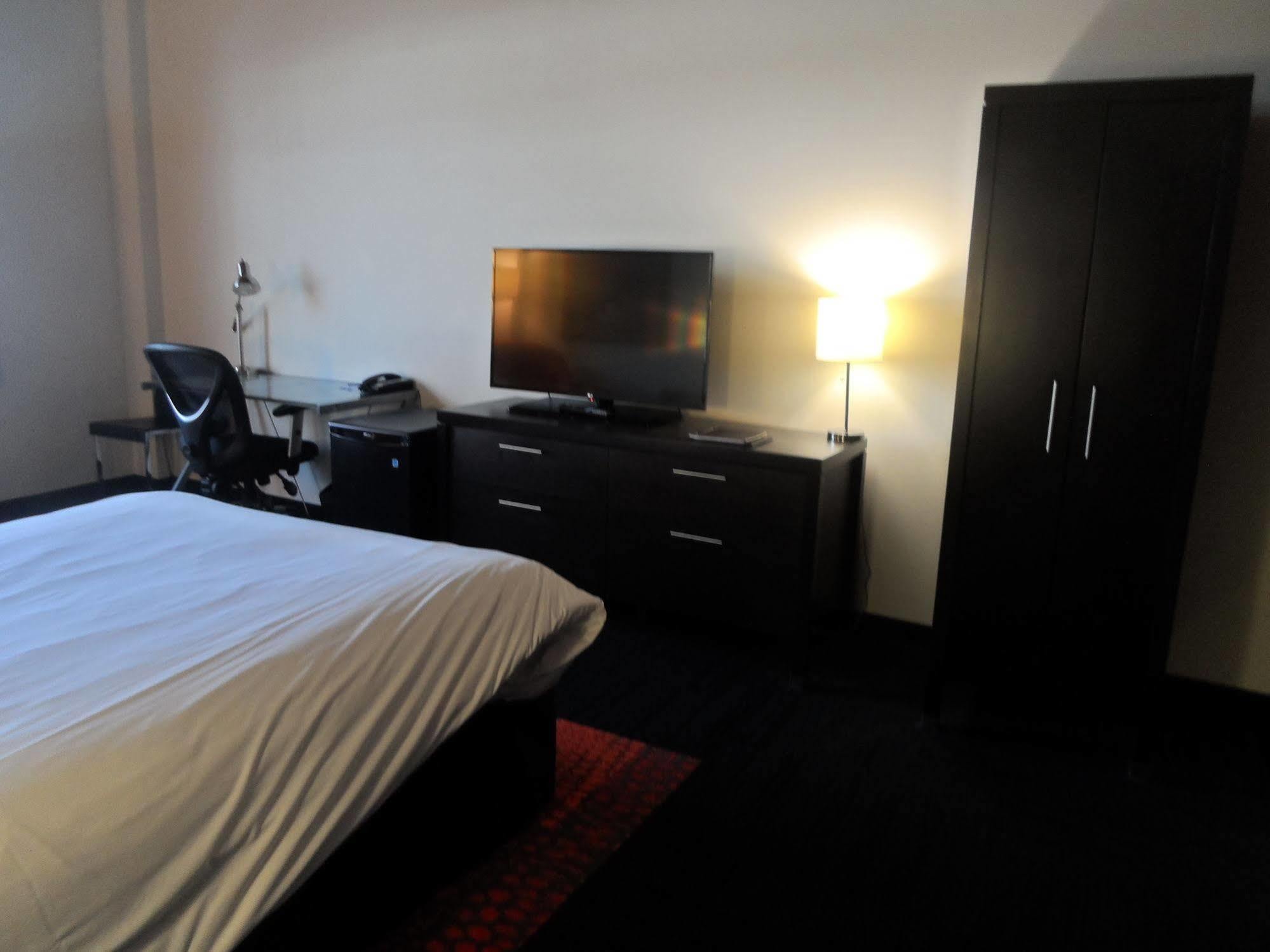 Grand Times Hotel - Aeroport De Quebec Εξωτερικό φωτογραφία
