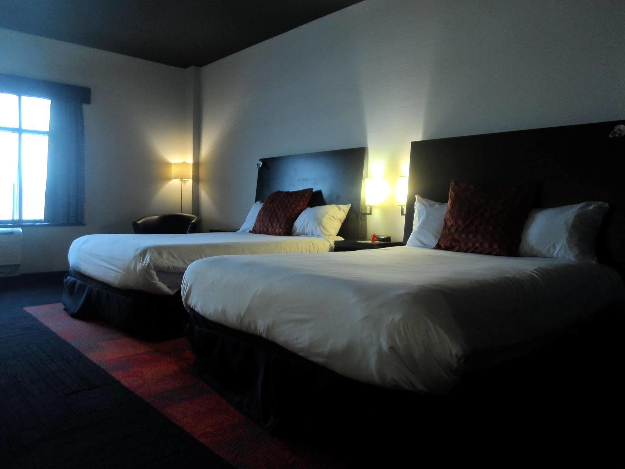 Grand Times Hotel - Aeroport De Quebec Εξωτερικό φωτογραφία