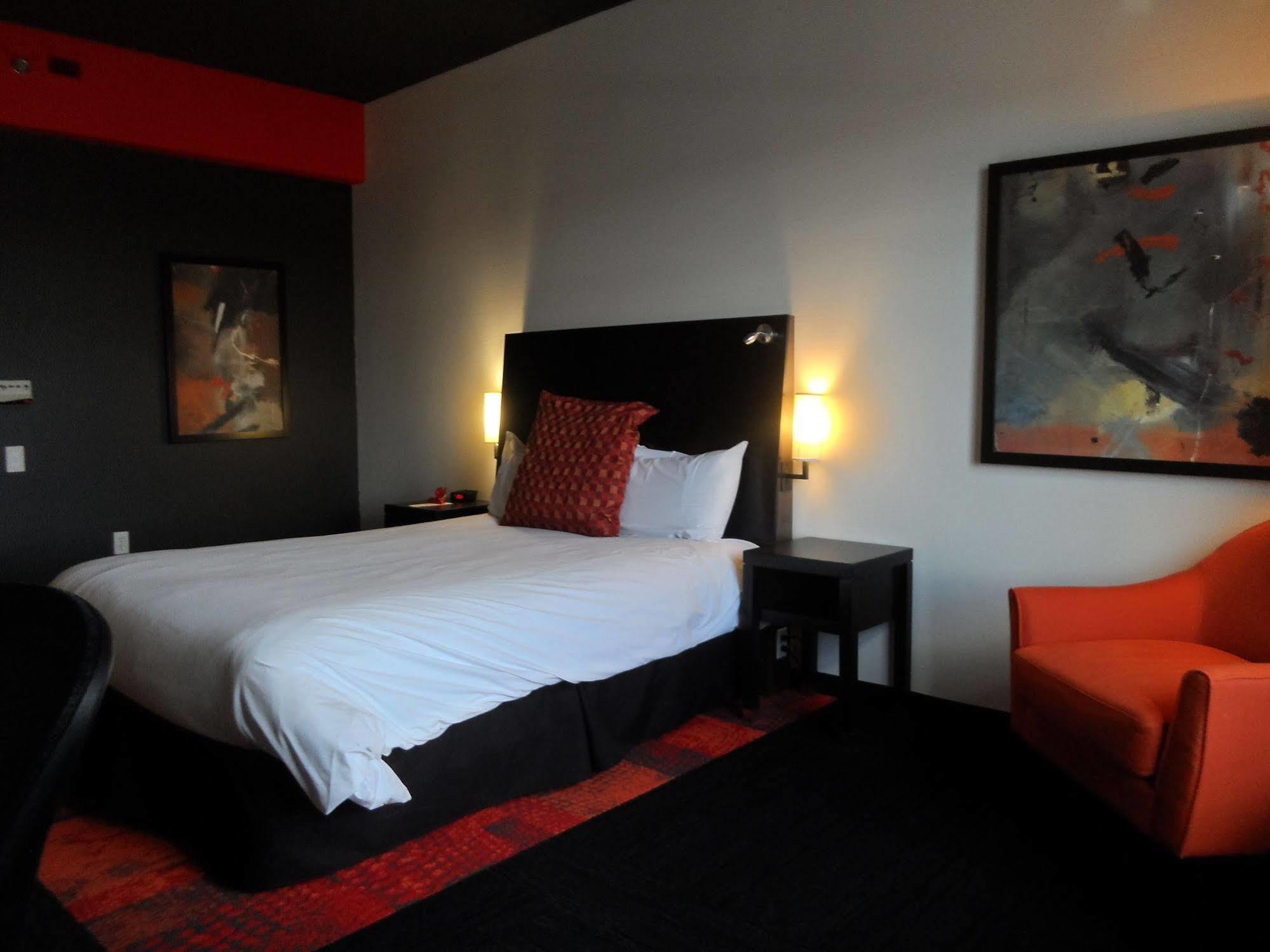 Grand Times Hotel - Aeroport De Quebec Εξωτερικό φωτογραφία